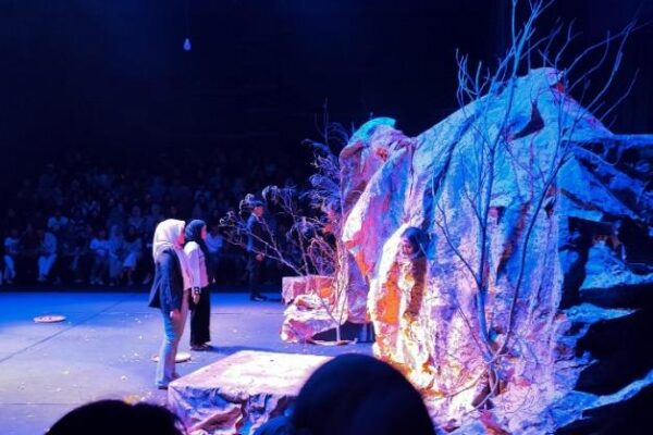 TEATER 2 3